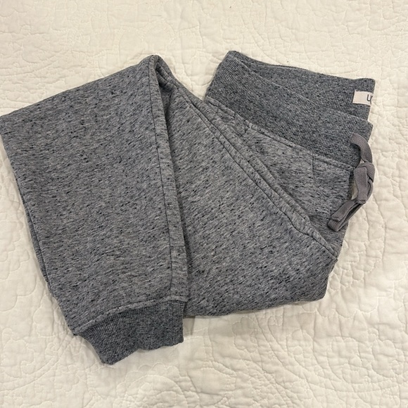 UGG heathered grey sweatpants. - Picture 3 of 6